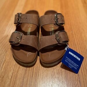 Birkenstock Women’s Arizona Big Buckle Tan Double-Strap Sandals. NWT. Size 36